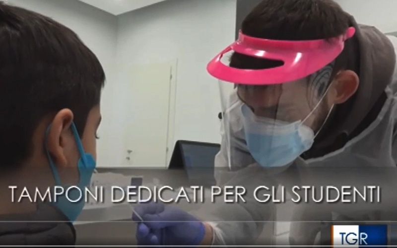 Attivato dalle Farmacie Comunali di Pesaro il primo centro tamponi per studenti